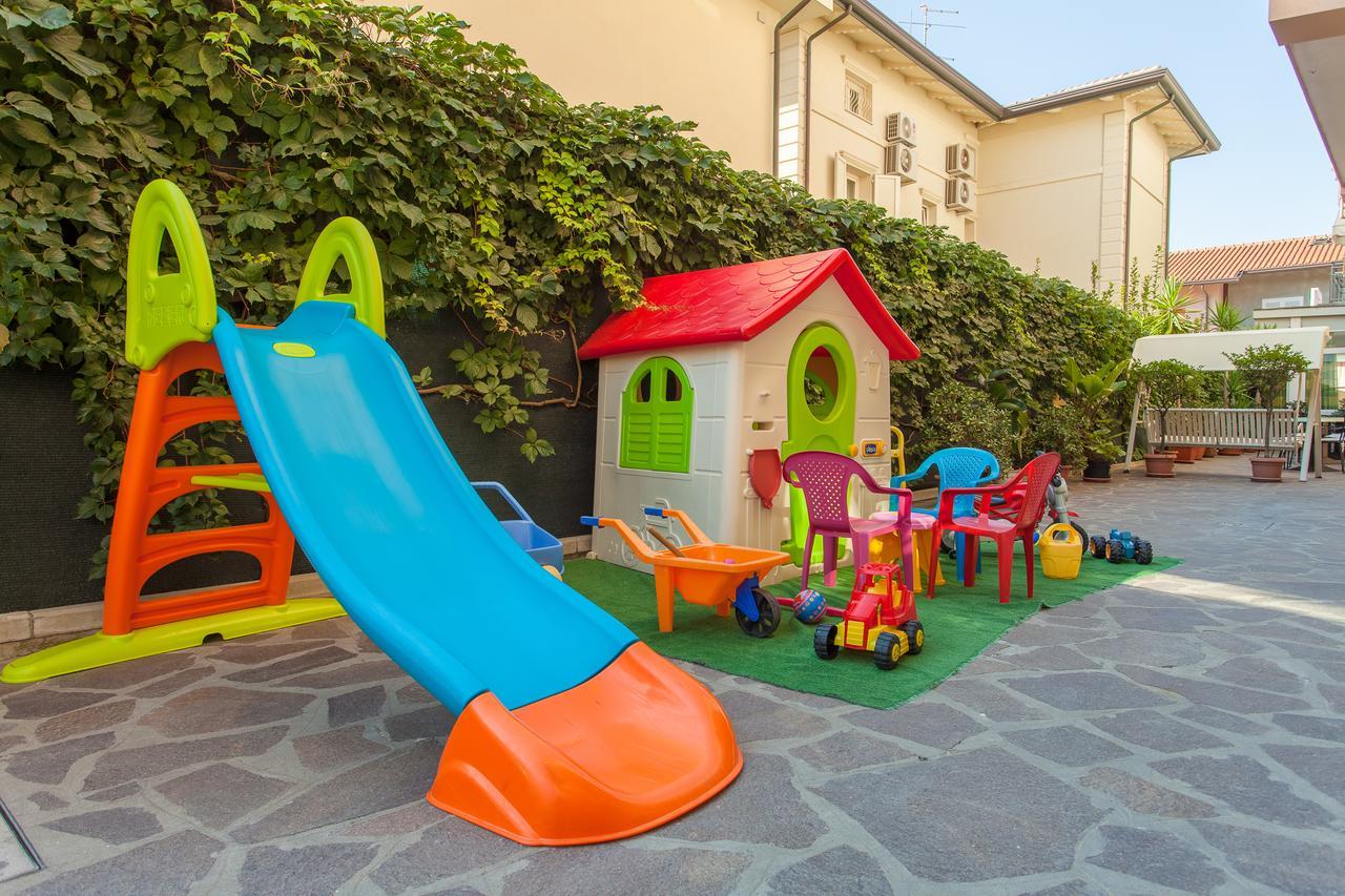 Hotel Benvenuti Gatteo a Mare Zewnętrze zdjęcie